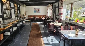 Hotel Alt Cues - Image 4