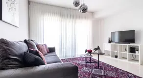 Stylish 1 Bedrooms Parking At City Gate - Image 2
