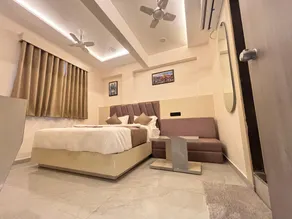 Hotel Hill Top - Image 2