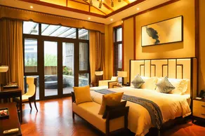 Hongrun Hot Spring Resort Hotel - Image 2