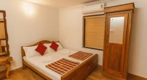 Haris Farm House - Image 5