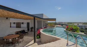 Tropical Penthouse 2BR and Jacuzzi - Image 3