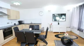 Gorgeous 2 bedroom 2 bathroom Woolwich - Image 5
