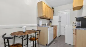 Luxe 1bd - Image 4
