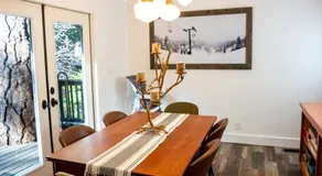 The Mighty Pines Retreat + Large Patio + BBQ+View! - Image 4