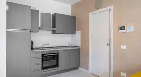 HOST4U - Garda Lake Lido Apartments With Pool, Garden and Private Parking in Garage - Image 5