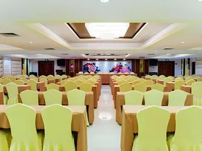 Vienna International Hotel Nanning East Station - Image 2