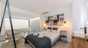 Duplex in B. Salamaca - Wizink Center 6 Pax H126 - Image 2