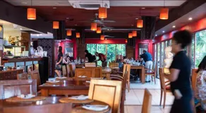Bay Village Tropical Retreat - Image 5