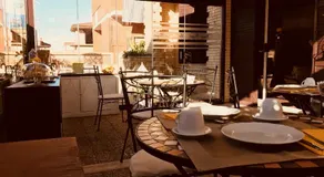 La Maison Royale downtown bed and italian breakfast - Image 3