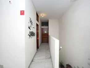 OYO Flagship 2431 Hotel Skylark - Image 4