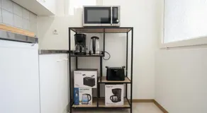 Stylish 1BR City Apartment for 5, Great Location - Image 3