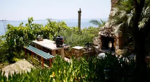 Old Stone House - Image 4