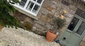 Beautiful 4 Bed Sandstone Farmhouse - Image 2