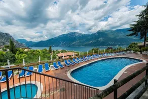 Apartment in Limone with balcony or terrace - Image 4