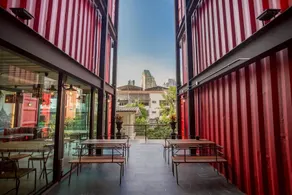 Sleep Box Hotel Sukhumvit 22 - Image 5