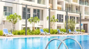 Poolside Charm - Image 5