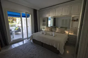 2 Bedroom 2 Bathroom Apartment in Marbella - Image 2