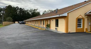 Deluxe Inn Hardeeville - Image 5
