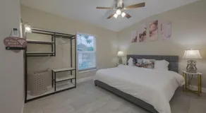 Private Studio near parks and Downtown - Image 2