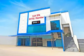 Super OYO 828011 Hotel Dharohar - Image 3