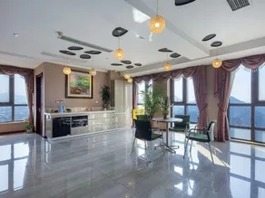 Ice Dream Fantasy Hotel (Hengdian Film and Television City Pedestrian Street) - Image 3