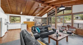 Mountain Hideaway by Halls Gap Accommodation - Image 3