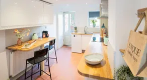 Stylish Garden Apartment Central Exmouth Sleeps 3 - Image 5