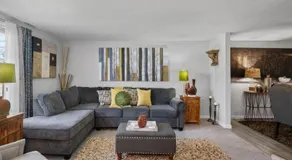 Stylish Haven 11 Minutes from the Richmond Airport - Image 2