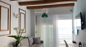 Skizenas Waterfront Apartments - Image 2