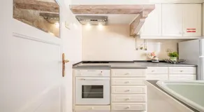 GuestReady - Lisbon's Charme Rouge - Image 2