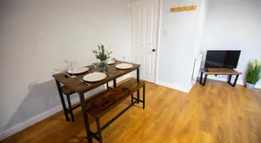 George Street Apartment - Image 4