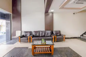79286 The 33 Hotel - Image 2
