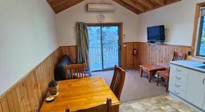 Skipton Roadhouse Cabins - Image 3