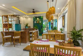 Peach House - Image 2