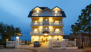 Rose Valley Hotel - Image 2