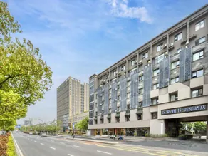 Hansen Hotel - Image 2
