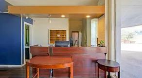 Sunset Inn Flatonia I 10 by Hotel O - Image 3