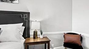 Classy 2BR Spacious Apt in Ideal Location - Image 3