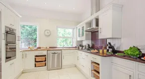 6 Bed in Colwyn Bay oc-88952 - Image 3