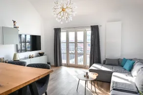 EICH-Penthouse, zentral am Stadtwald mit Ausblick über die Stadt, 24h self check-in, Netflix, DisneyPlus - Image 2