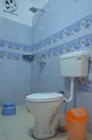 Live Free Hostel Rishikesh - Image 2