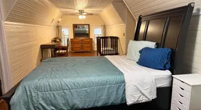 Brick House Retreat - Image 2