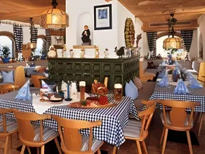 Hotel Sascha's Kachelofen - Image 4