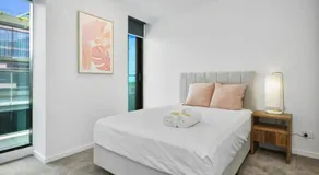 The Atrium - Resort-Style Glen Waverley Stay with Parking - Image 2