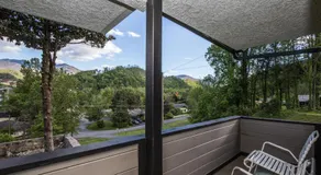 Fabulous Chalet Inn - Image 5