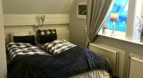 Eget hus i Tyresö Trollbäcken, kanoter ingår. - Image 2