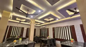 Hotel Holiday Home - Image 3