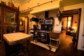 Alaska Heritage House Bed and Breakfast - Image 4