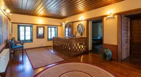 Troas Traditional Guesthouse - Image 4